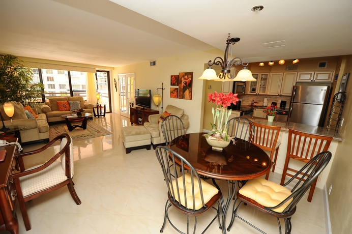 Imagen de los interiores del Hotel The Alexander Beach Residences. Foto 13