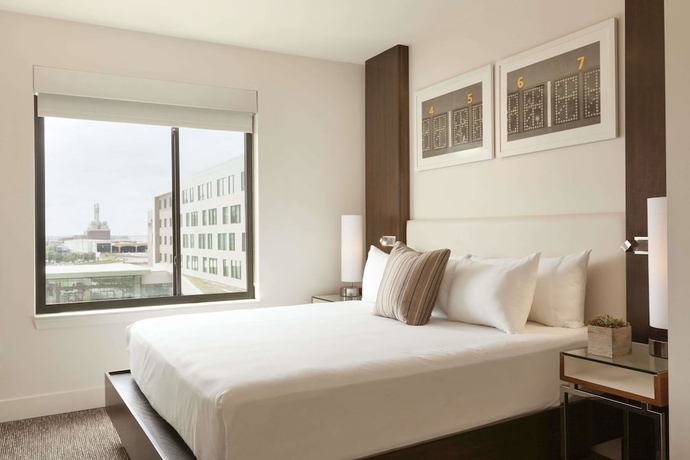 Imagen de la habitación del Hotel The Alexander. Foto 7