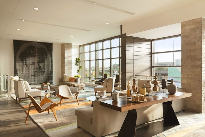 Imagen de los interiores del Hotel The Alexander, Indian&aacute;polis. Foto 17