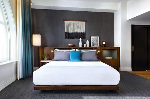 Imagen de la habitación del Hotel The Alexis Royal Sonesta Seattle. Foto 12