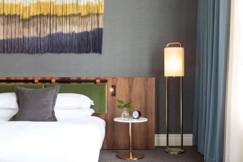 Imagen de la habitación del Hotel The Alexis Royal Sonesta Seattle. Foto 15