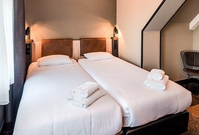 Imagen de la habitación del Hotel The Alfred. Foto 6