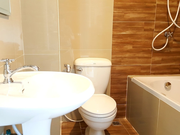 Imagen de la habitación del Hotel The All 24 Luxury Residence. Foto 12