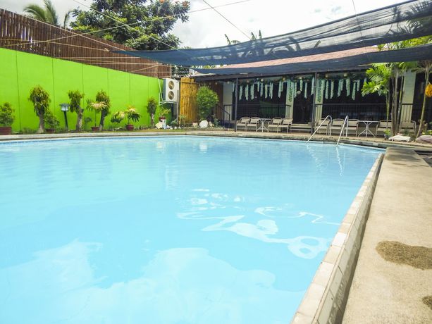 Imagen de la piscina del Hotel The Alpa and Restaurant. Foto 18