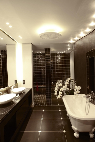 Imagen de la habitación del Hotel The Alphen Boutique and Spa. Foto 10