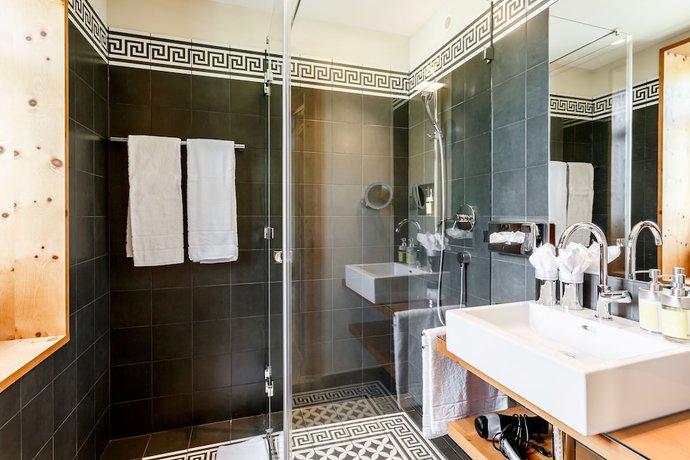 Imagen de la habitación del Hotel The Alpina Mountain Resort. Foto 13