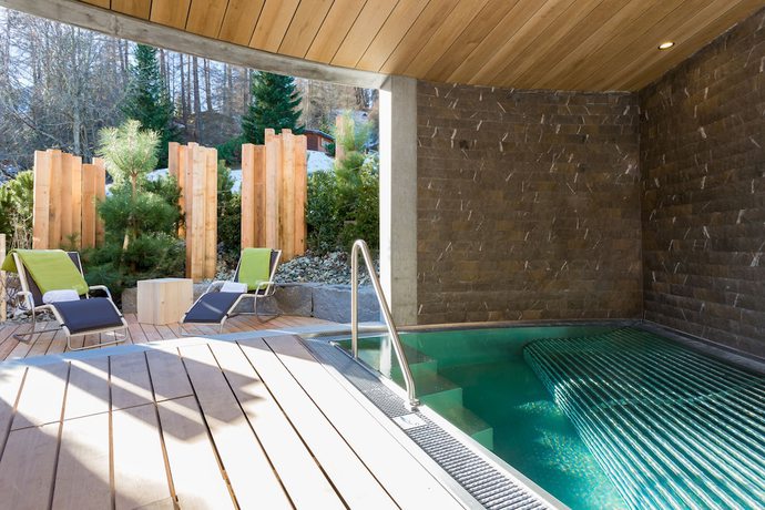 Imagen de la piscina del Hotel The Alpina Mountain Resort. Foto 20