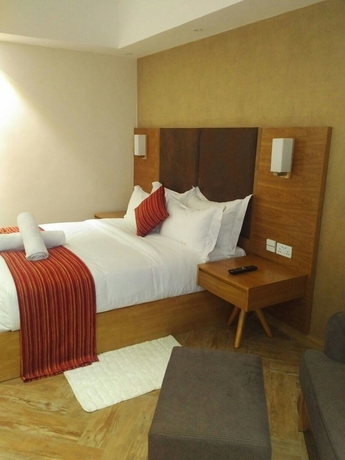 Imagen de la habitación del Hotel The Alps. Foto 10