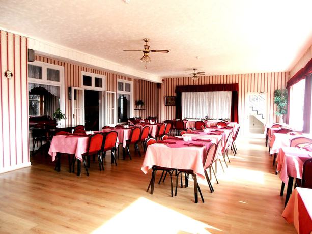 Imagen del bar/restaurante del Hotel The Altavia. Foto 6