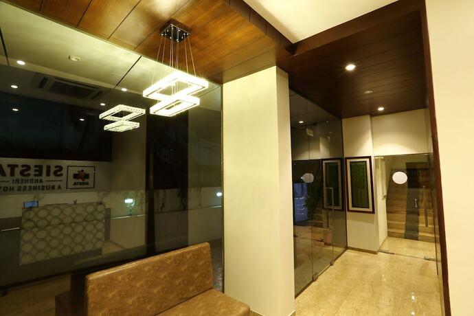 Imagen de los interiores del Hotel The Altruist Business Andheri. Foto 27