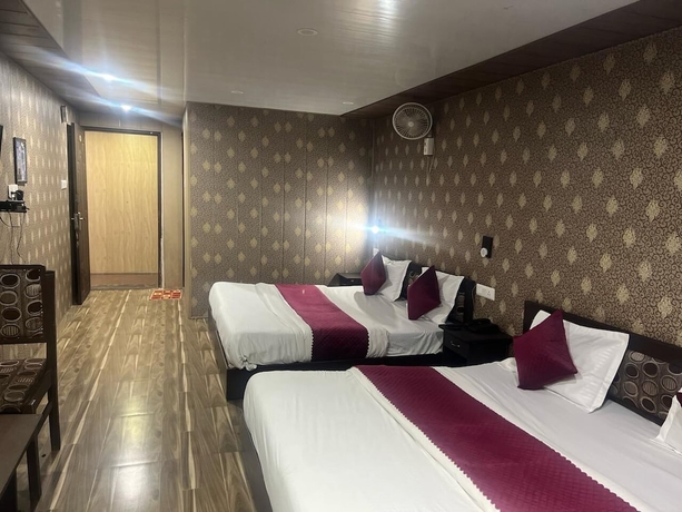 Imagen de la habitación del Hotel The Amar Grand. Foto 4