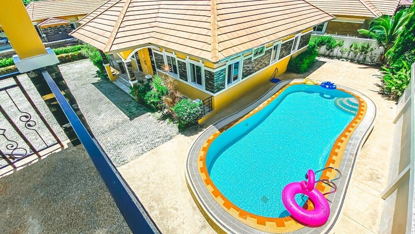 Imagen de la habitación del Hotel The Amazia Pool Villa. Foto 20