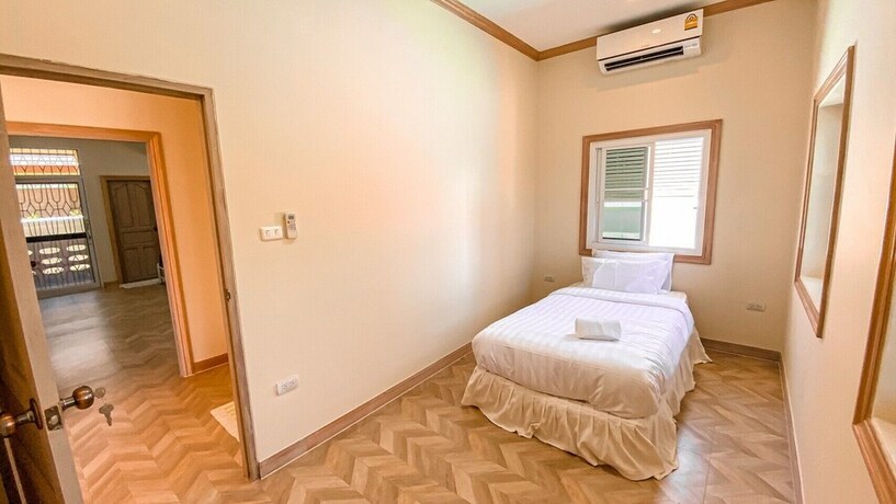 Imagen de la habitación del Hotel The Amazia Pool Villa. Foto 28