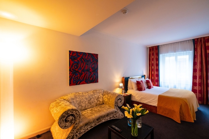 Imagen de la habitación del Hotel The Ambassador, Ginebra. Foto 11