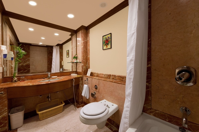 Imagen de la habitación del Hotel The Ambassador, Mumbai. Foto 8