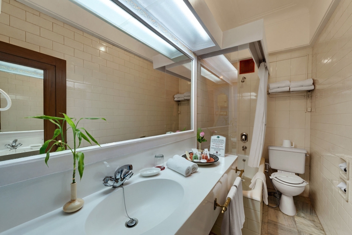 Imagen de la habitación del Hotel The Ambassador, Mumbai. Foto 10