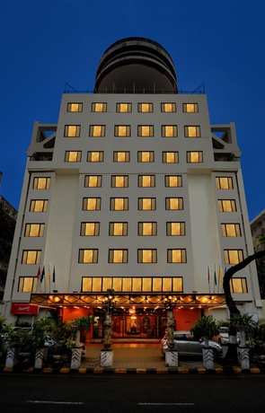 Imagen de los exteriores del Hotel The Ambassador, Mumbai. Foto 14