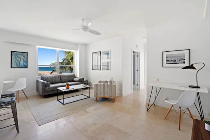 Imagen de la habitación del Hotel The Ambassador, Palm Beach. Foto 4