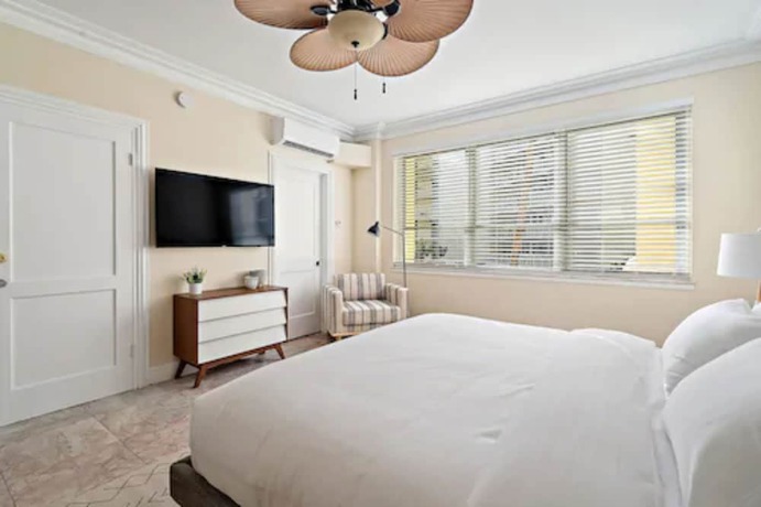 Imagen de la habitación del Hotel The Ambassador, Palm Beach. Foto 8