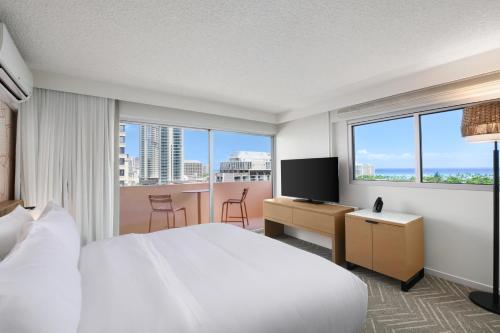Imagen de la habitación del Hotel The Ambassador of Waikiki, Tapestry Collection by Hilton. Foto 18