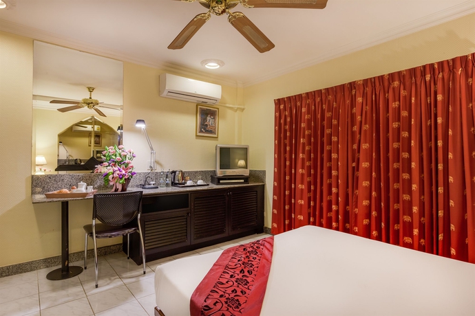 Imagen de la habitación del Hotel The Ambiance. Foto 9