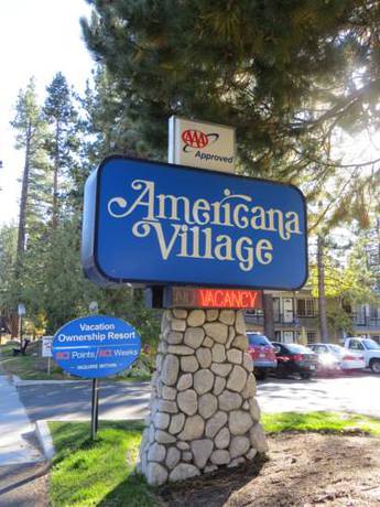 Imagen de la habitación del Hotel The Americana Village. Foto 2