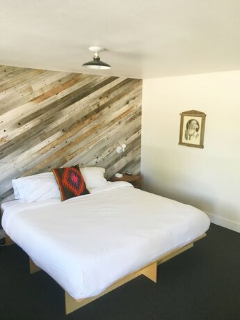 Imagen de la habitación del Hotel The Amigo Motor Lodge. Foto 13