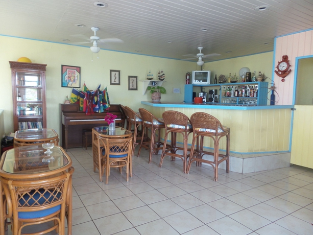 Imagen del bar/restaurante del Hotel The Anchorage Inn. Foto 5