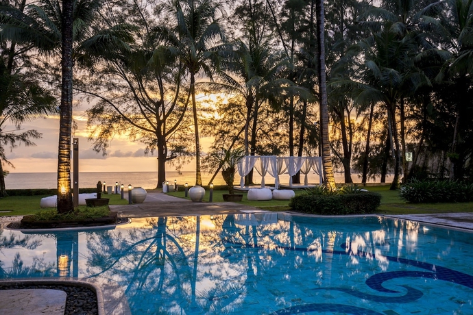 Imagen de los interiores del Hotel The Anda Mani Khaolak Beachfront Villas. Foto 18