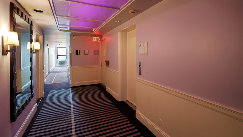 Imagen de los interiores del Hotel The Andrew Hotel. Foto 8