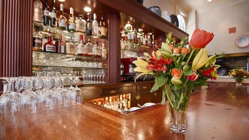 Imagen del bar/restaurante del Hotel The Andrews. Foto 5