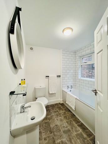Imagen de la habitación del Hotel The Anfield. Foto 7