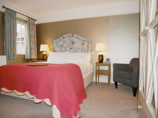 Imagen de los exteriores del Hotel The Angel, SWINDON. Foto 13