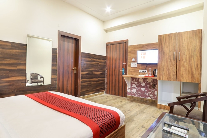Imagen de la habitación del Hotel The Ansal. Foto 8