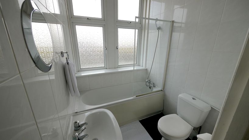 Imagen de la habitación del Hotel The Antigallican. Foto 8