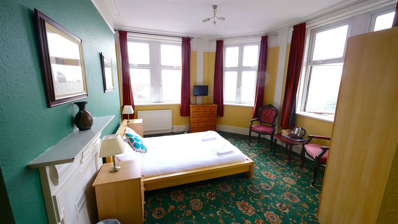 Imagen de la habitación del Hotel The Antigallican. Foto 9