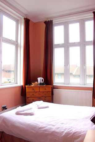 Imagen de la habitación del Hotel The Antigallican. Foto 15