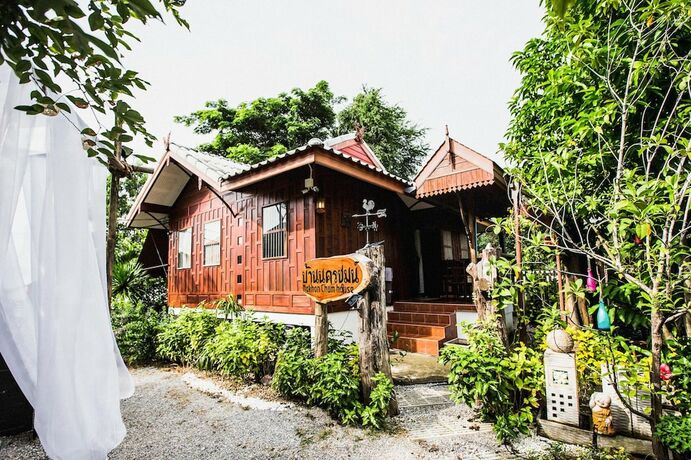 Imagen de la habitación del Hotel The Antique Riverside. Foto 21