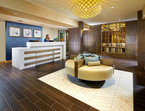 Imagen de los interiores del Hotel The Anza - A Calabasas. Foto 11