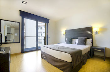 Imagen general del Hotel The Apartment Barcelona Sagrada Familia. Foto 10
