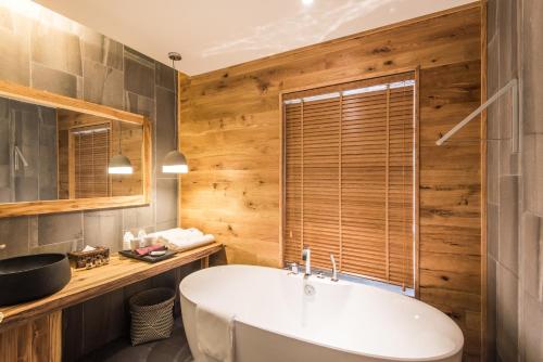 Imagen de la habitación del Hotel The Apsara Lodge. Foto 6