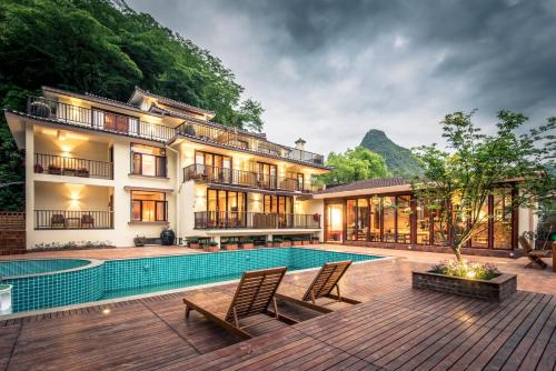 Imagen de la piscina del Hotel The Apsara Lodge. Foto 12