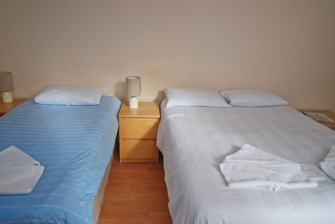 Imagen de la habitación del Hotel The Aqua. Foto 3