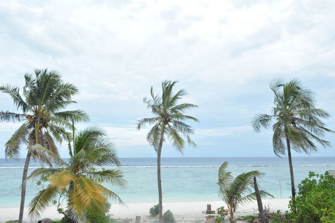 Imagen de los exteriores del Hotel The Aquzz. Foto 15