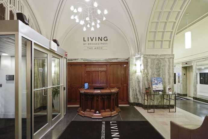 Imagen de los interiores del Hotel The Arch by BridgeStreet. Foto 16