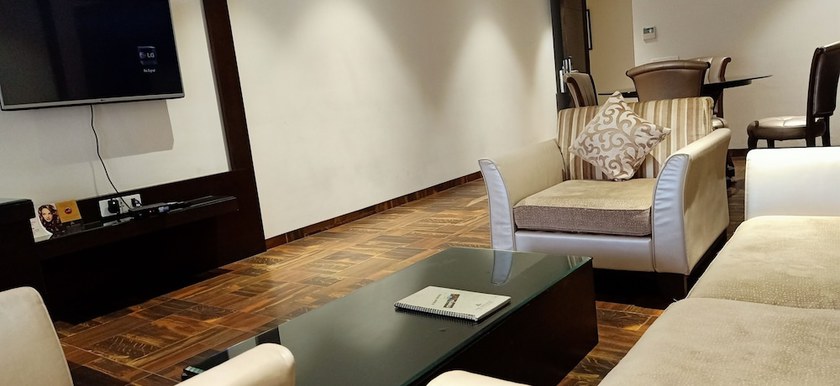 Imagen de la habitación del Hotel The Arindum. Foto 2