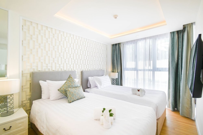 Imagen de la habitación del Hotel The Aristo Seaview Patong. Foto 10
