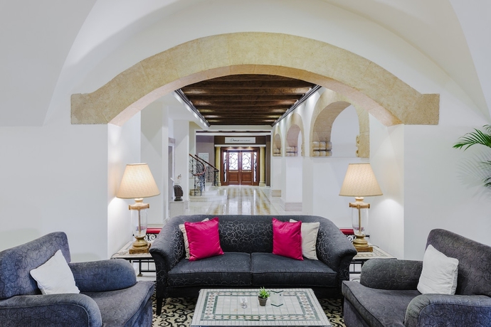 Imagen de los interiores del Hotel The Arkin Colony. Foto 9