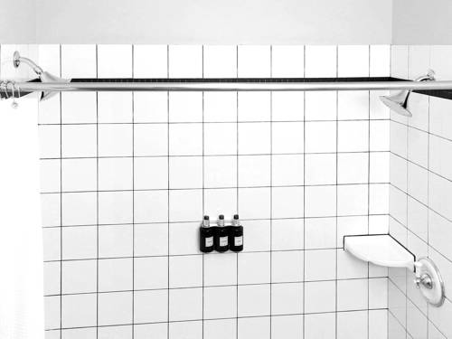 Imagen de la habitación del Hotel The Armstrong. Foto 2