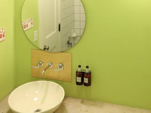 Imagen de la habitación del Hotel The Armstrong. Foto 4